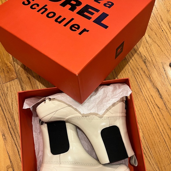 SOREL x Proenza Schouler cream chunky waterproof boots Sz 9.5 - Picture 8 of 8